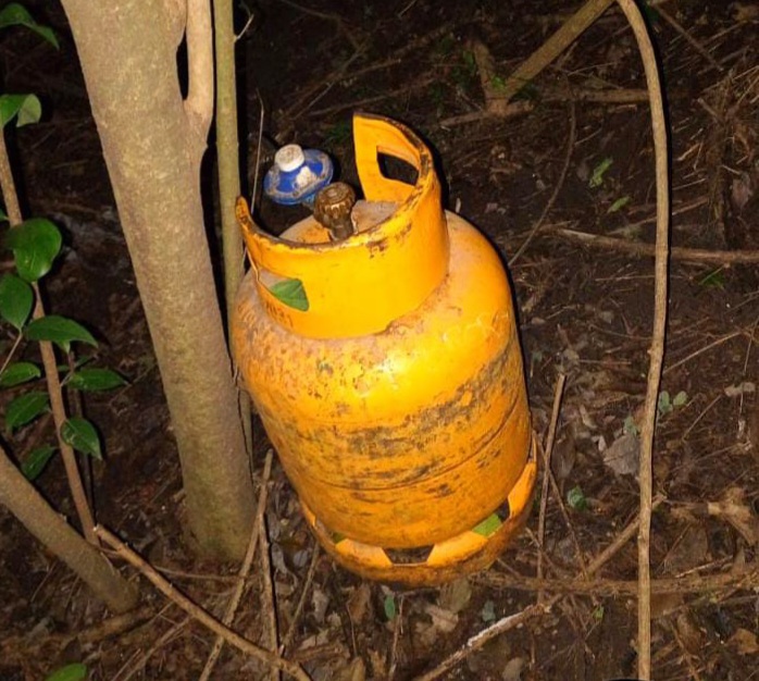 Vecinos alertaron por un robo y la Policía recuperó una garrafa